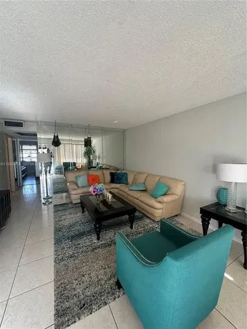 3043 Exeter Boca Raton FL 33434