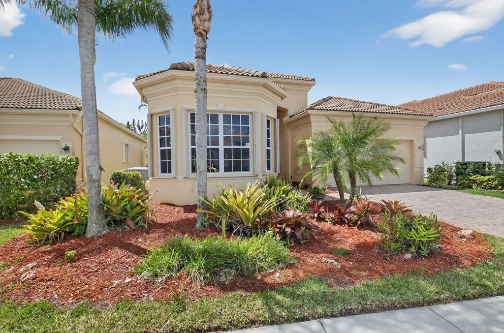 7032 Vivaldi Lane Delray Beach FL 33446