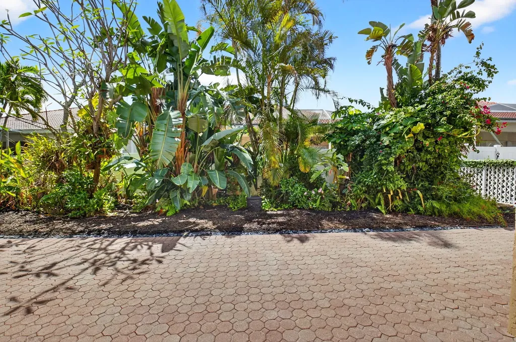 7032 Vivaldi Lane Delray Beach FL 33446