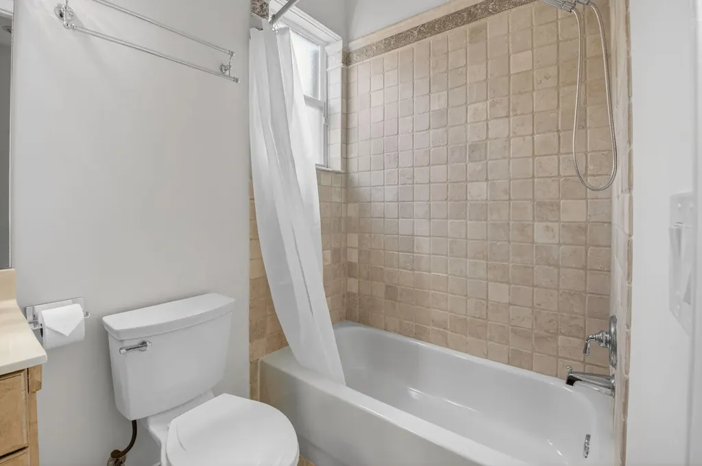 7032 Vivaldi Lane Delray Beach FL 33446