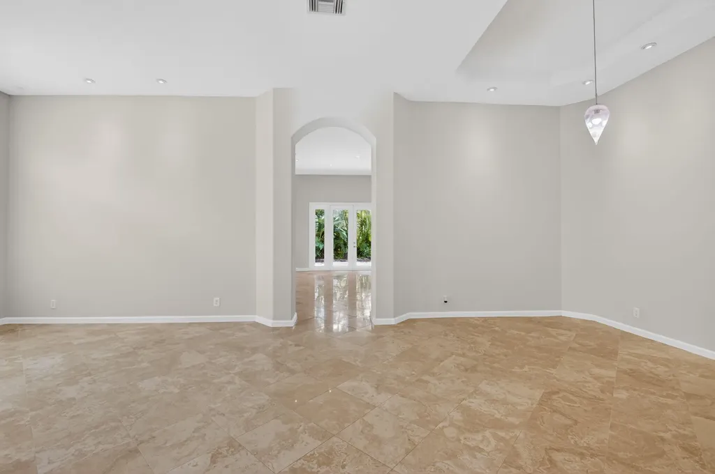7032 Vivaldi Lane Delray Beach FL 33446