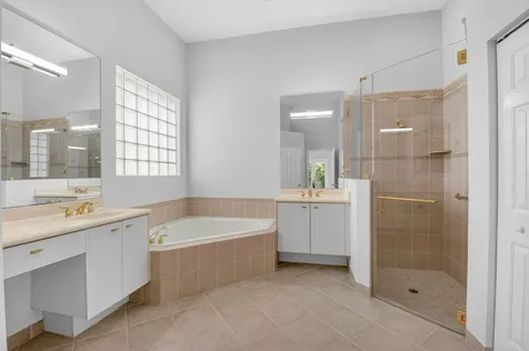 7032 Vivaldi Lane Delray Beach FL 33446