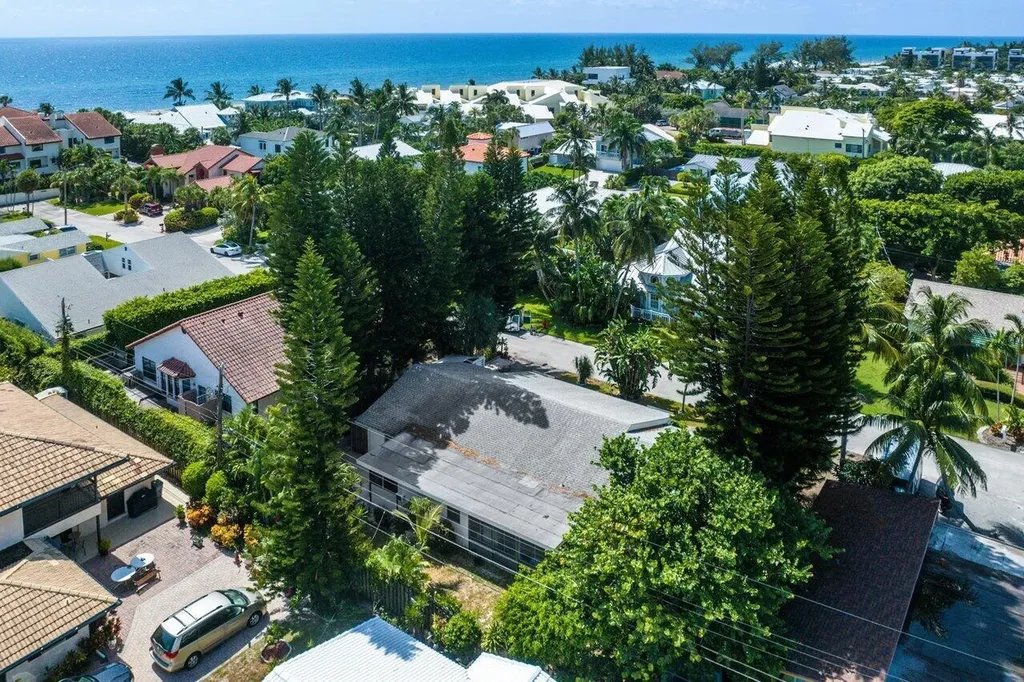 13 Sailfish Lane Ocean Ridge FL 33435