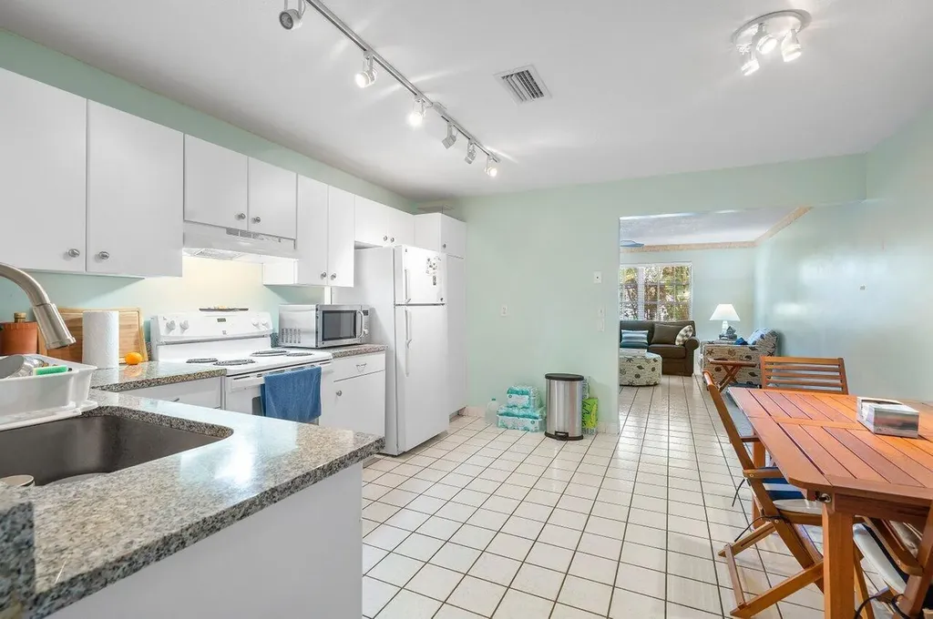 13 Sailfish Lane Ocean Ridge FL 33435