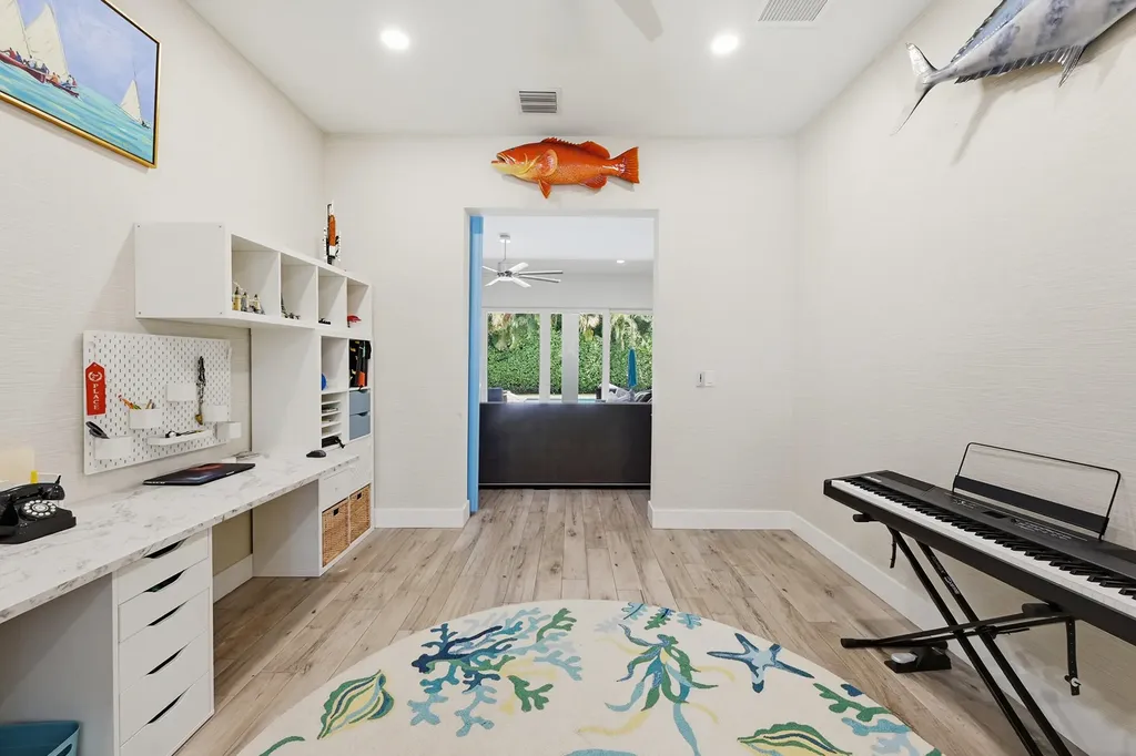2840 NE 22nd Avenue Lighthouse Point FL 33064