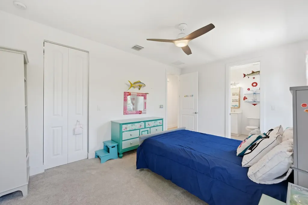 2840 NE 22nd Avenue Lighthouse Point FL 33064