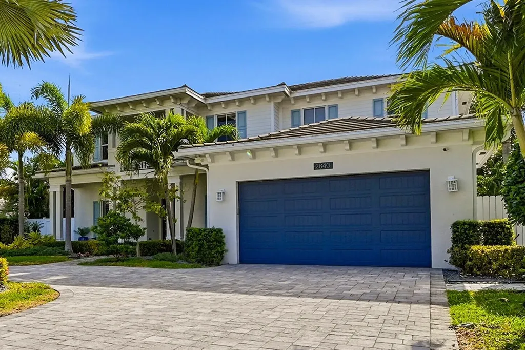 2840 NE 22nd Avenue Lighthouse Point FL 33064