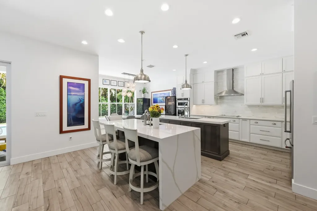 2840 NE 22nd Avenue Lighthouse Point FL 33064