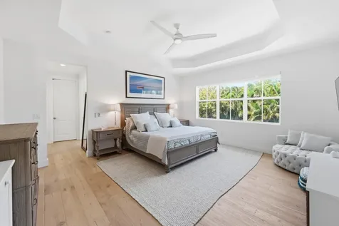 2840 NE 22nd Avenue Lighthouse Point FL 33064