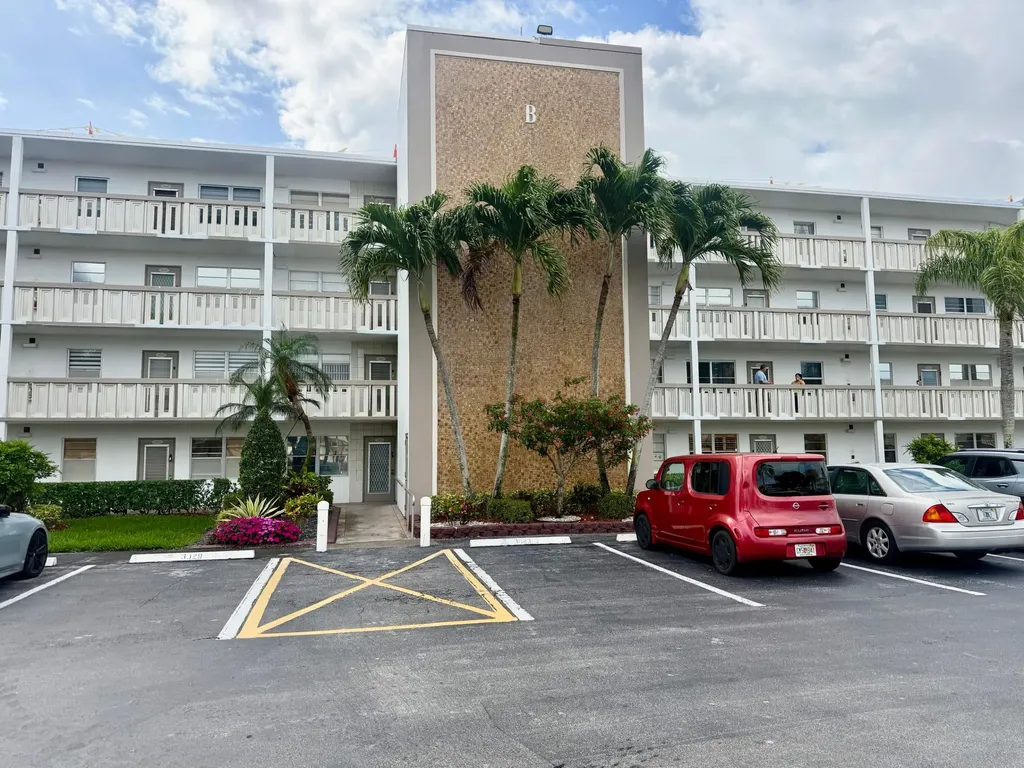 3035 Rexford Boca Raton FL 33434