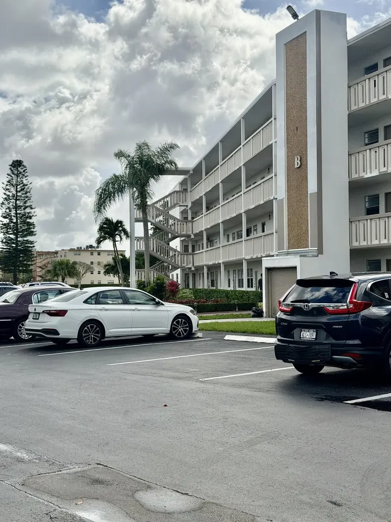 3035 Rexford Boca Raton FL 33434
