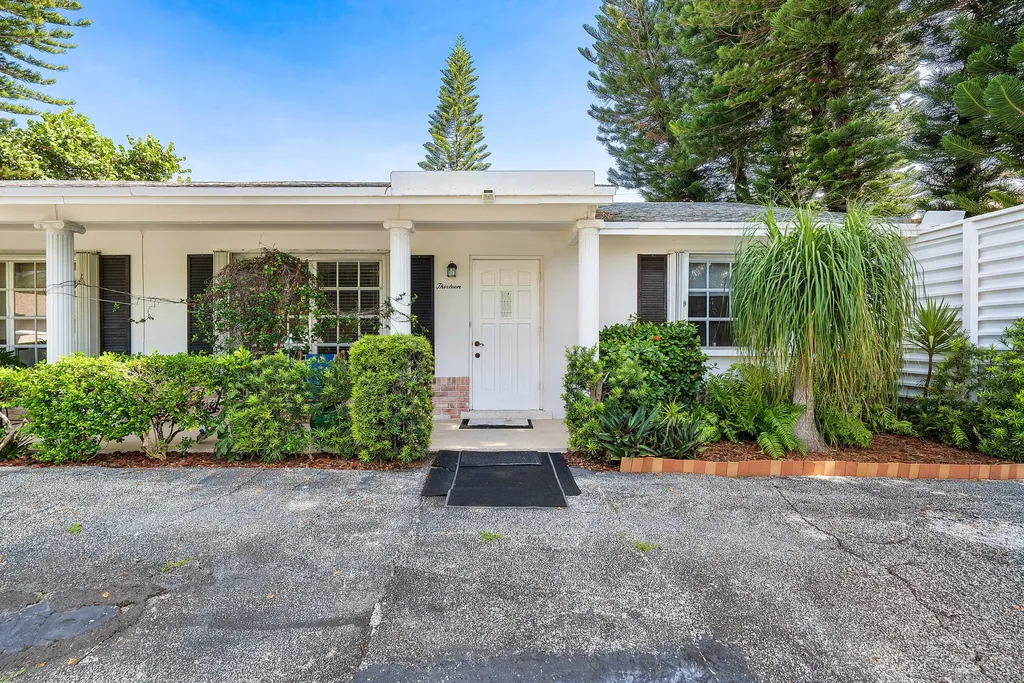 11 Sailfish Lane Ocean Ridge FL 33435