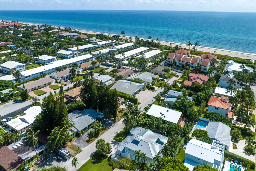 11 Sailfish Lane Ocean Ridge FL 33435
