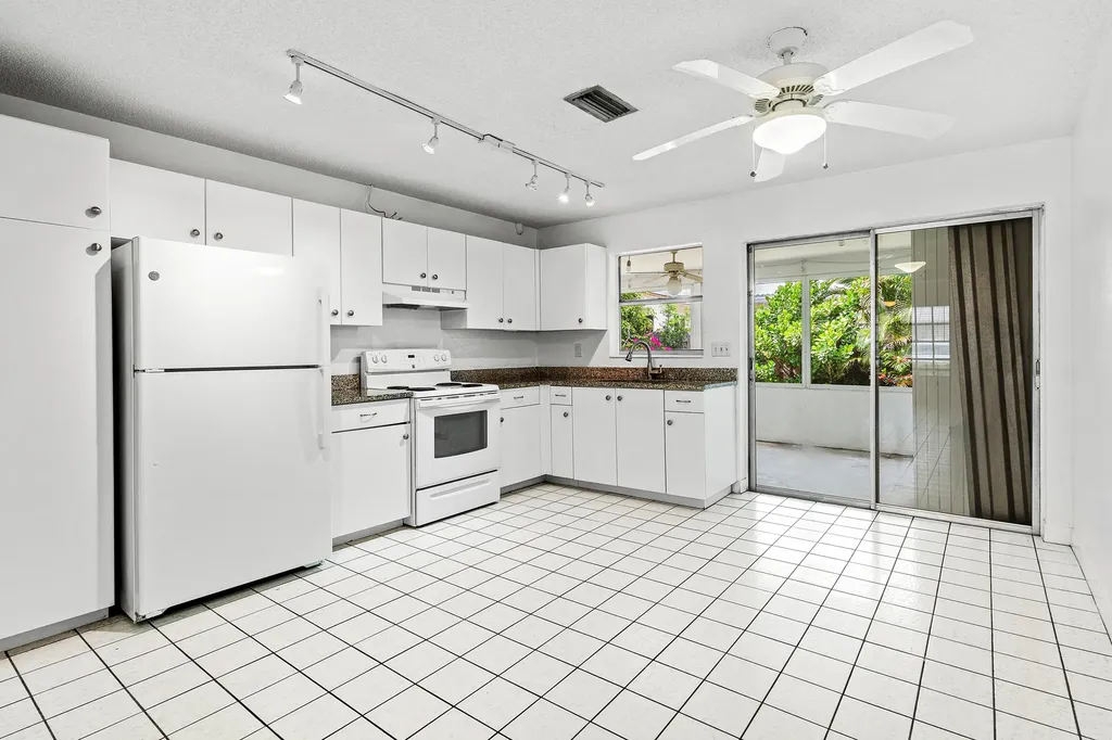 11 Sailfish Lane Ocean Ridge FL 33435