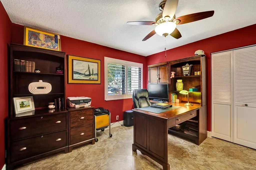 2210 SW 92nd Terrace Davie FL 33324