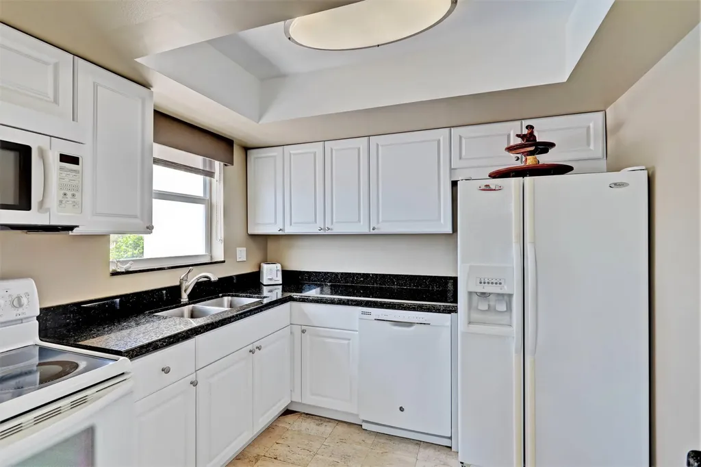 1820 New Palm Way Boynton Beach FL 33435