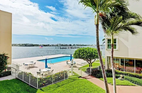 1820 New Palm Way Boynton Beach FL 33435
