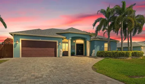 561 SW Prater Avenue Port St Lucie FL 34953