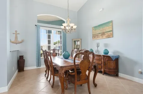 561 SW Prater Avenue Port St Lucie FL 34953
