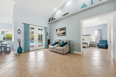 561 SW Prater Avenue Port St Lucie FL 34953