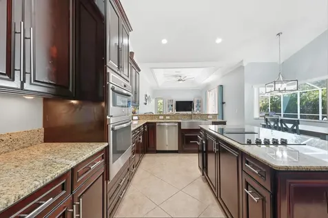 561 SW Prater Avenue Port St Lucie FL 34953