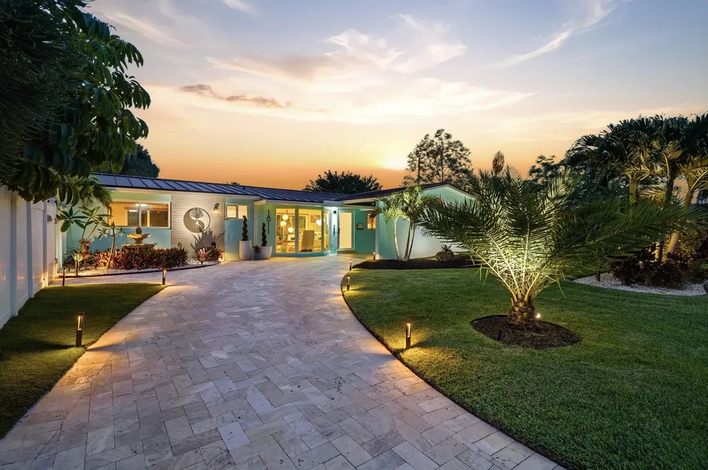 1811 NE 57th Street Fort Lauderdale FL 33308
