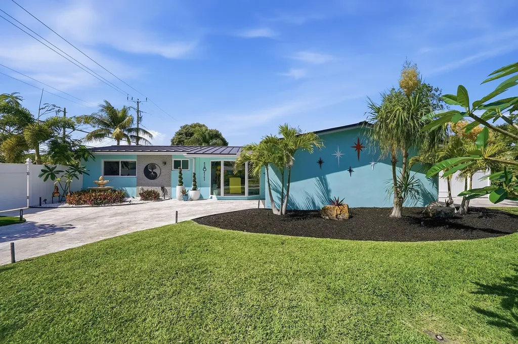 1811 NE 57th Street Fort Lauderdale FL 33308