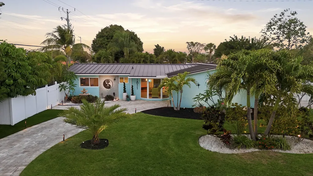 1811 NE 57th Street Fort Lauderdale FL 33308