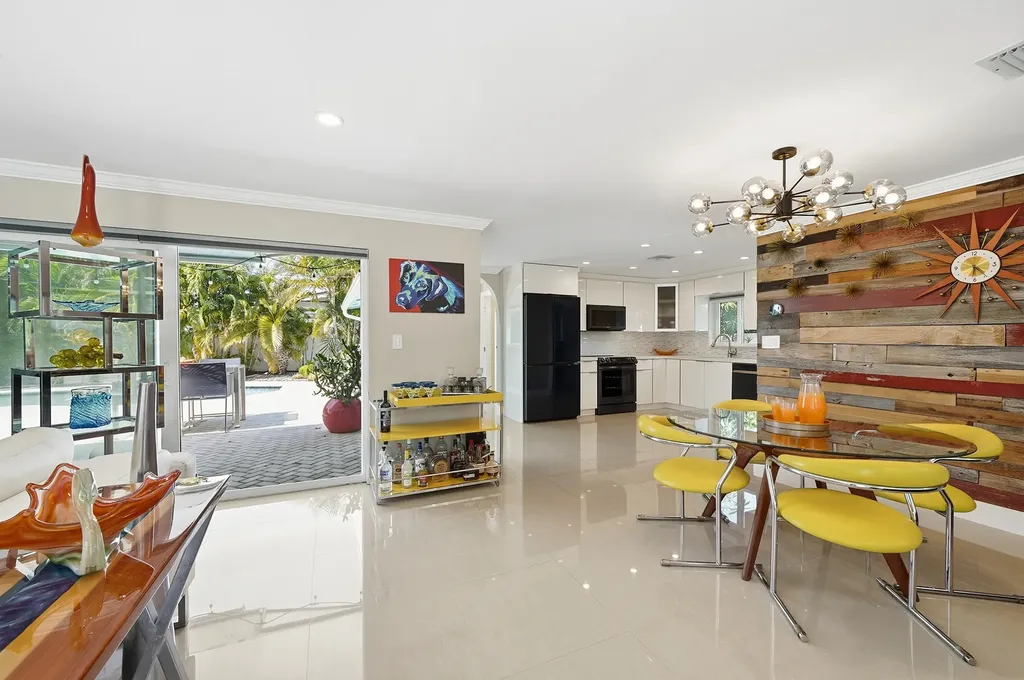 1811 NE 57th Street Fort Lauderdale FL 33308