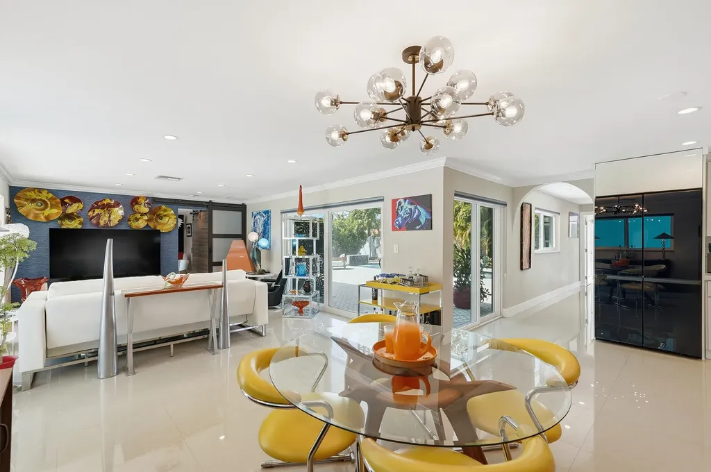 1811 NE 57th Street Fort Lauderdale FL 33308