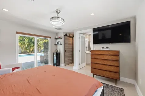 1811 NE 57th Street Fort Lauderdale FL 33308