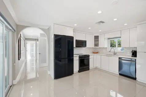 1811 NE 57th Street Fort Lauderdale FL 33308