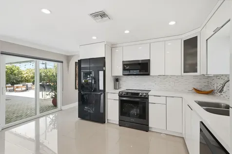 1811 NE 57th Street Fort Lauderdale FL 33308