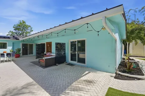 1811 NE 57th Street Fort Lauderdale FL 33308