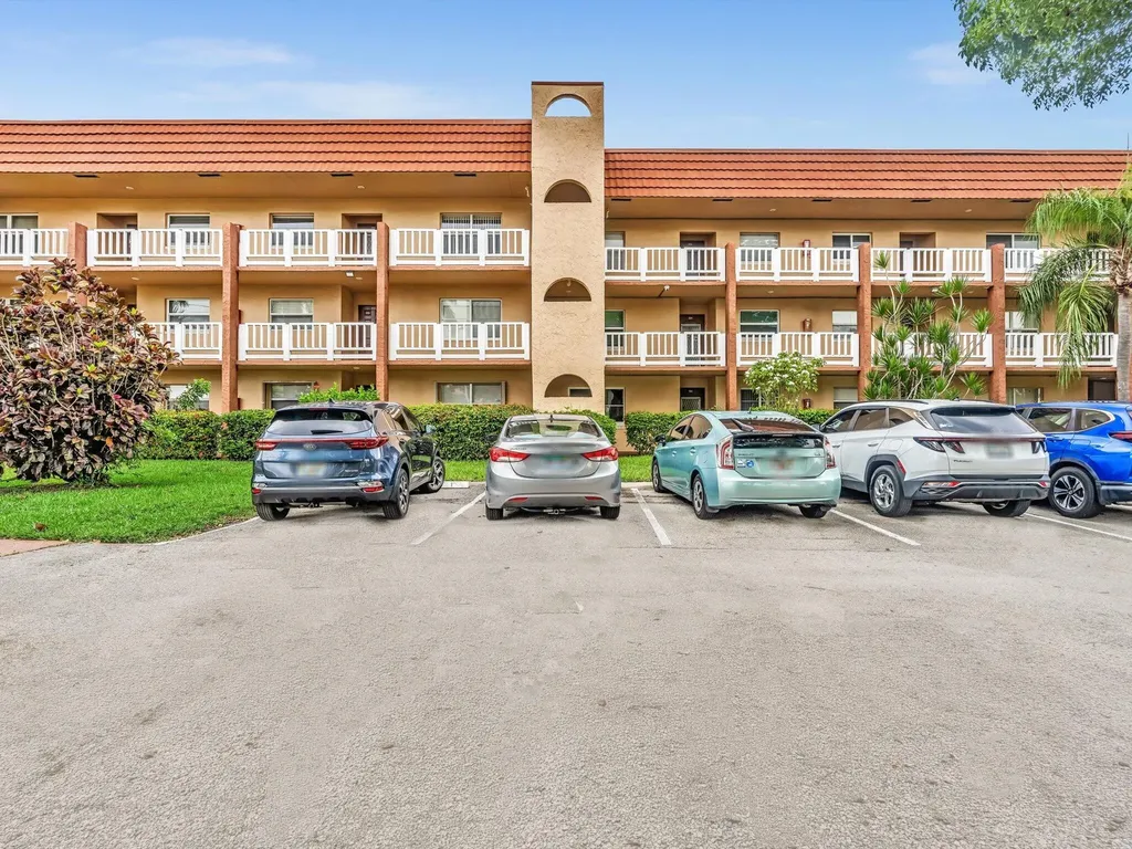 9301 Sunrise Lakes Boulevard Sunrise FL 33322