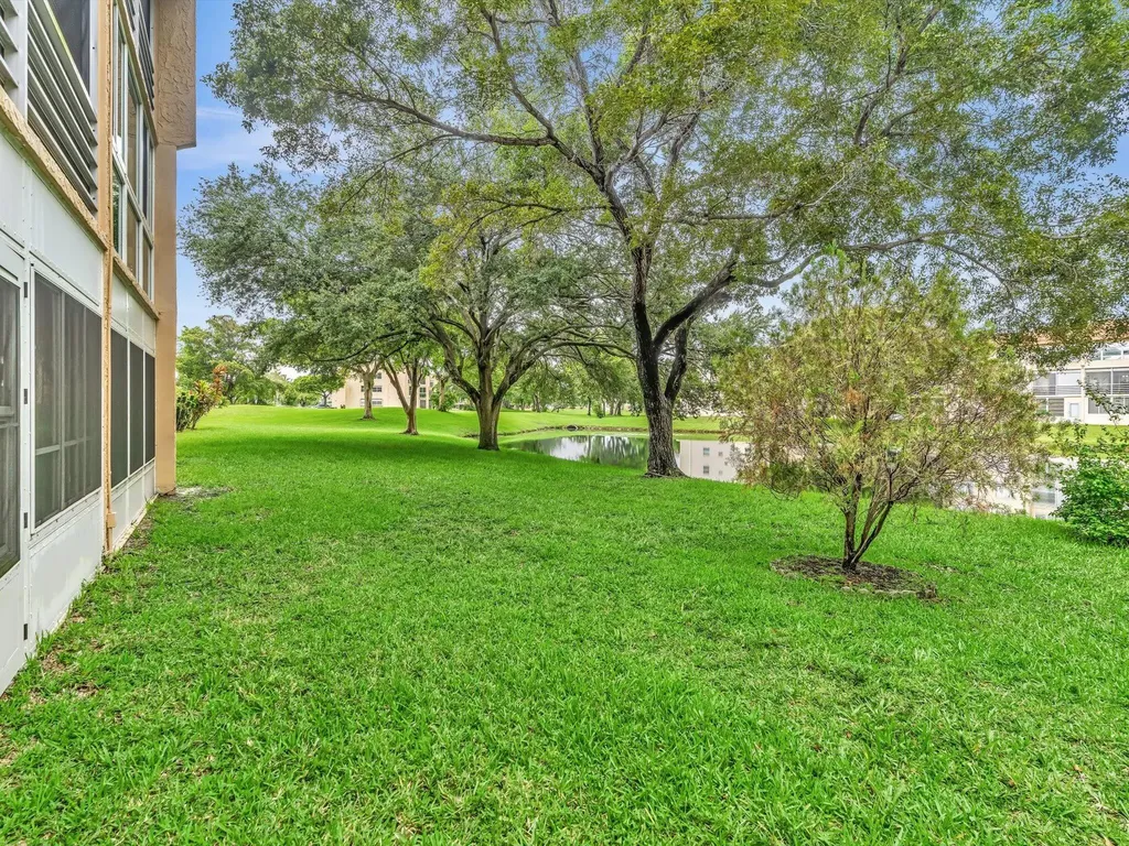 9301 Sunrise Lakes Boulevard Sunrise FL 33322