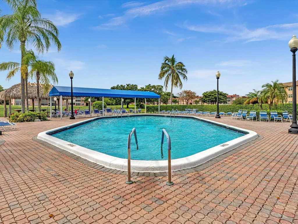 9301 Sunrise Lakes Boulevard Sunrise FL 33322