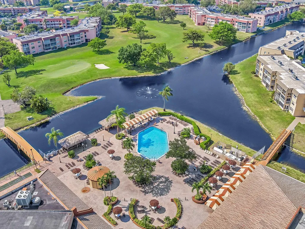 9301 Sunrise Lakes Boulevard Sunrise FL 33322
