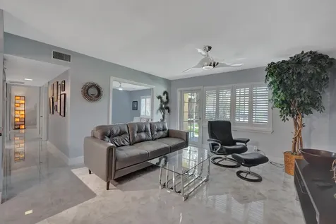 1930 NE 2nd Avenue Wilton Manors FL 33305