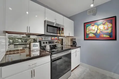 1930 NE 2nd Avenue Wilton Manors FL 33305