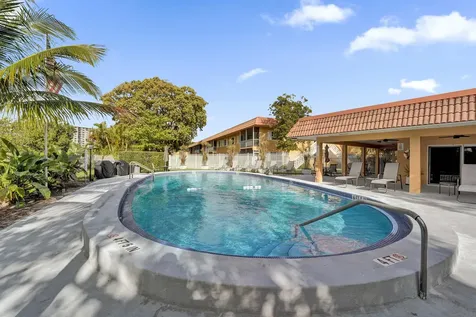 1930 NE 2nd Avenue Wilton Manors FL 33305