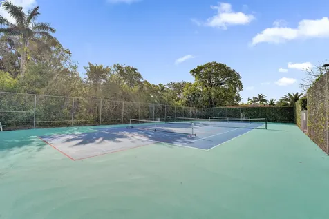 1930 NE 2nd Avenue Wilton Manors FL 33305