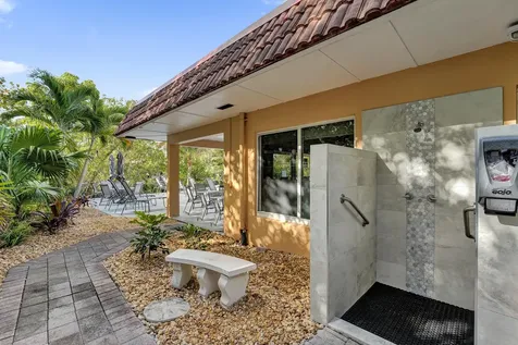1930 NE 2nd Avenue Wilton Manors FL 33305