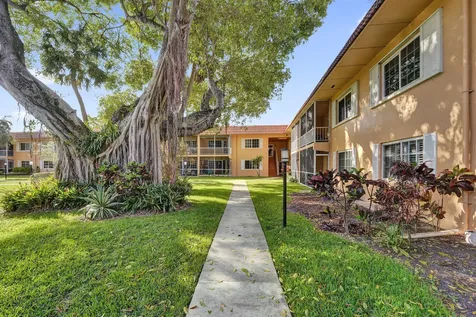 1930 NE 2nd Avenue Wilton Manors FL 33305