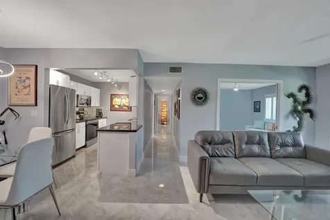 1930 NE 2nd Avenue Wilton Manors FL 33305