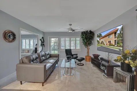 1930 NE 2nd Avenue Wilton Manors FL 33305