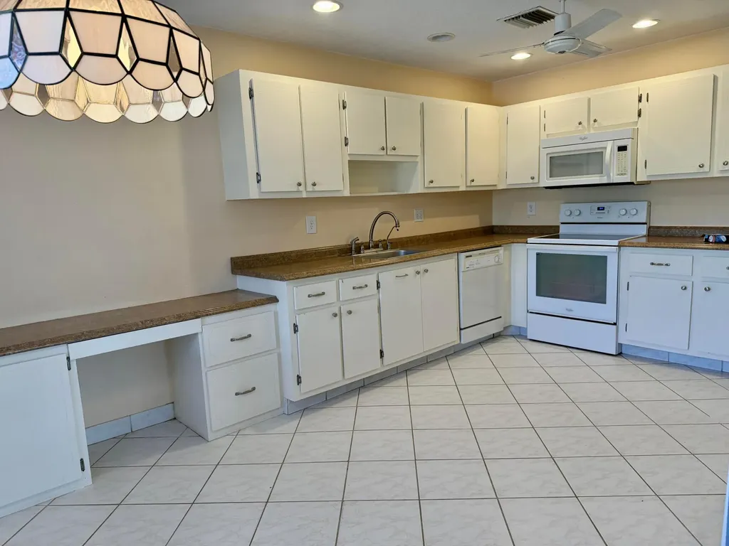 1860 NW 13th Street Delray Beach FL 33445