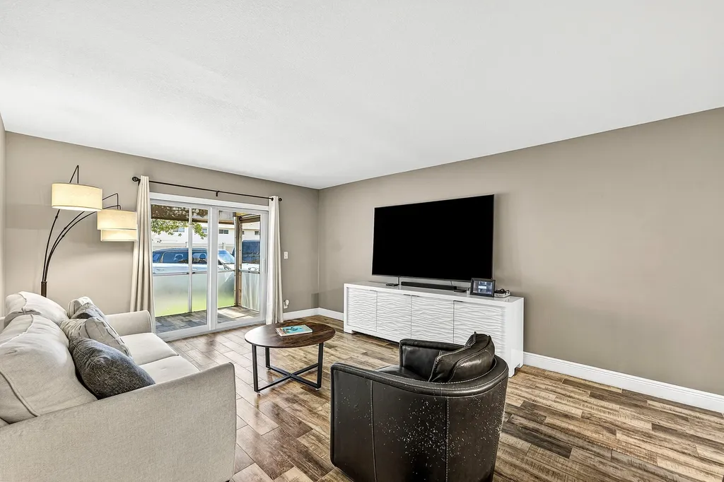 101 E Mcnab Road Pompano Beach FL 33060