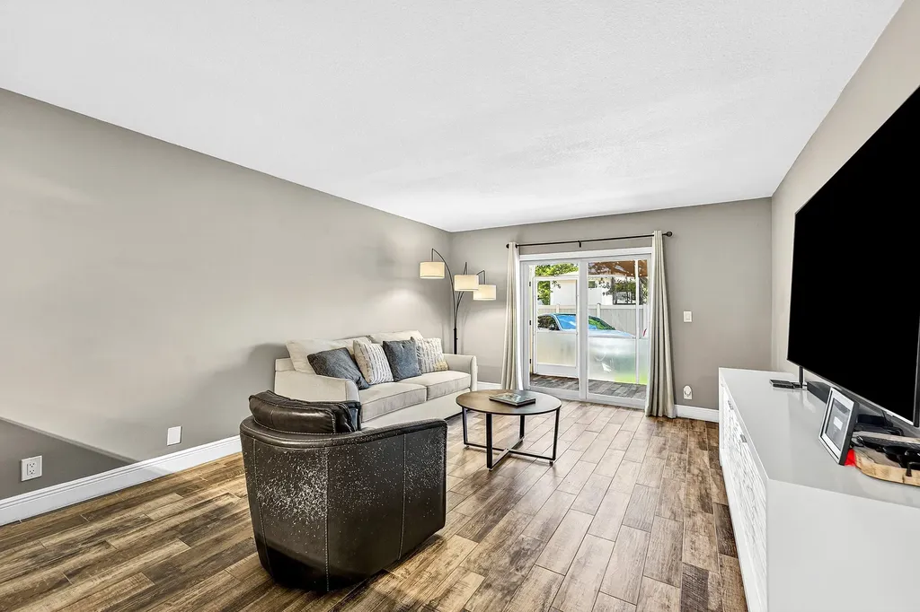 101 E Mcnab Road Pompano Beach FL 33060