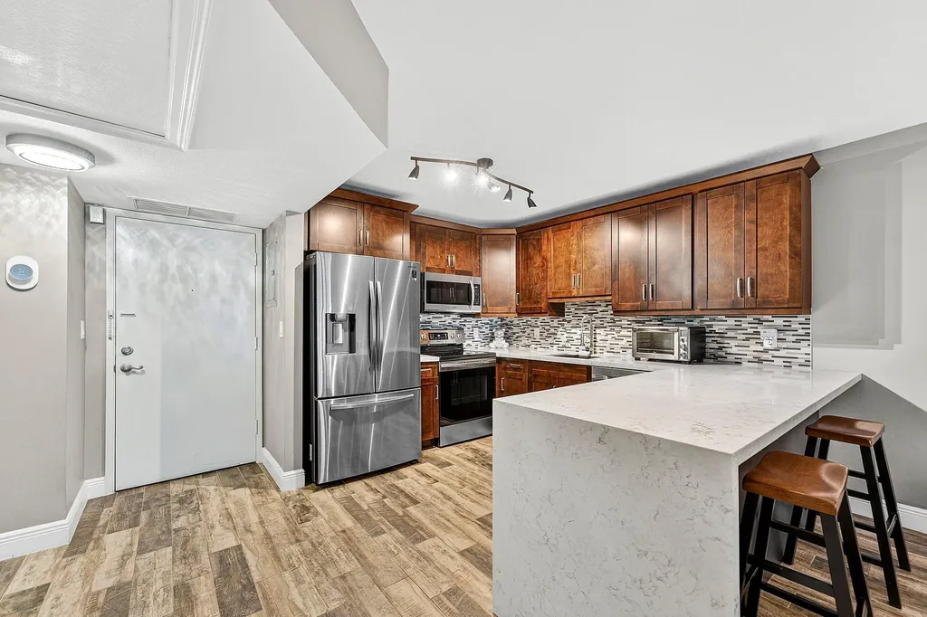 101 E Mcnab Road Pompano Beach FL 33060